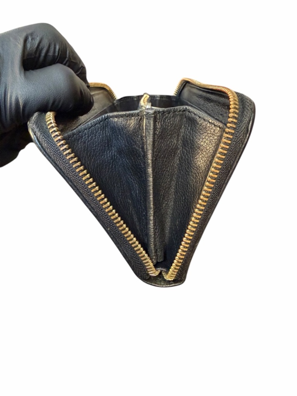 See By Chloe Zip Around Black Leather Wallet (A221) - Picture 8 of 12